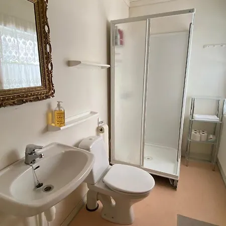 Apartament House *